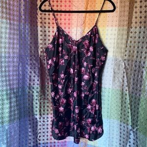 90’s Vintage Rose Slip Dress 🥀